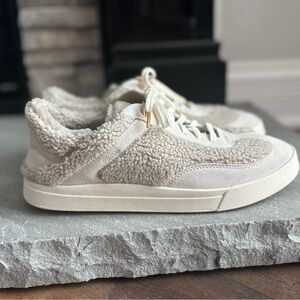OluKai KILEA HEU Tapa Lace Up Casual Genuine Shearling Sneaker Women’s Size 10